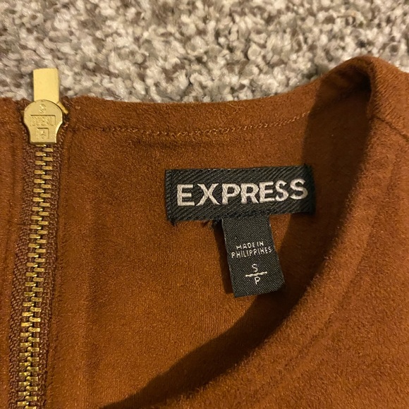 EXPRESS Small Suede Crop Top - Picture 3 of 3